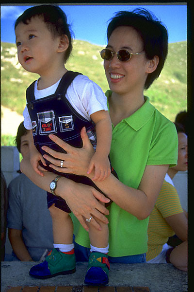 peggy lui & wong seng chak leaning away